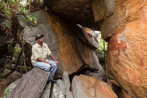 Half Day Aboriginal Rock Art Experience In Queensland - Lightning Ridge Tourism 7