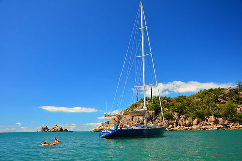 Helicopter And Magnetic Island Sailing - Lightning Ridge Tourism 1