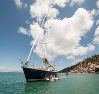 Helicopter and Magnetic Island Sailing - Lightning Ridge Tourism