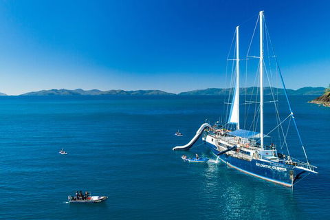 Day Sail The Whitsunday Islands On Atlantic Clipper From Airlie Beach - Lightning Ridge Tourism 0