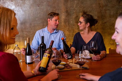 Yalumba Signature Tour - Lightning Ridge Tourism 0