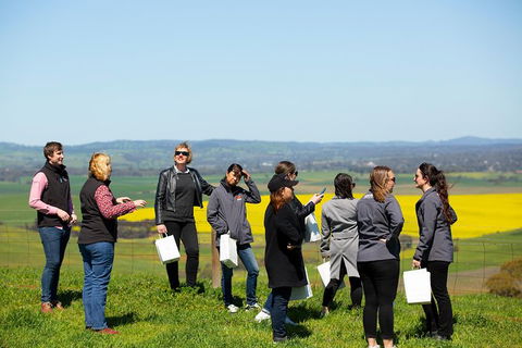Walk, Taste, Graze - Experience At Pindarie - Lightning Ridge Tourism 3