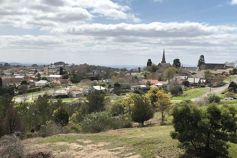 Alices Journeys Guided Walking Tours Of Daylesford - Lightning Ridge Tourism 2