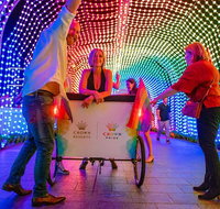 Christmas Lights Rickshaw Tour in Perth - Lightning Ridge Tourism