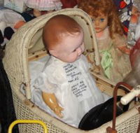Little Darlings Doll Museum and Coffee Shop - Lightning Ridge Tourism