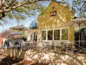 Hahndorf SA Lightning Ridge Tourism