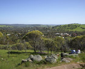 Carani WA Lightning Ridge Tourism