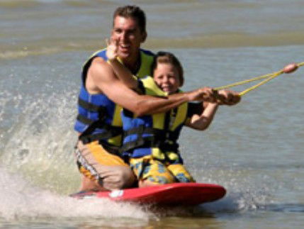Cable Ski Cairns - Lightning Ridge Tourism 1