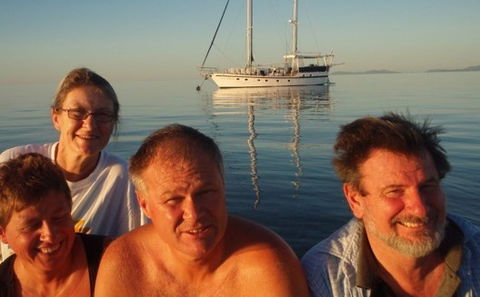 A Whitsunday Luxury Sailing Holiday - Lightning Ridge Tourism 2