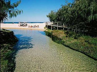Inskip QLD Lightning Ridge Tourism