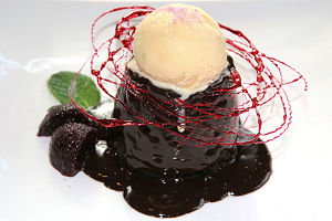 Lynch's - Lightning Ridge Tourism 0