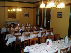 O'Sullivans Sibeen Irish Bar, Restaurant & Functions - Lightning Ridge Tourism 1