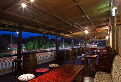 PJ O'Brien's Irish Pub - Lightning Ridge Tourism 1