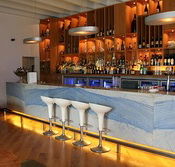 Pontoon Bar - Lightning Ridge Tourism