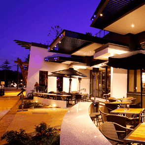 Burleigh Heads Hotel - Lightning Ridge Tourism 2