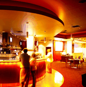 Burleigh Heads Hotel - Lightning Ridge Tourism 4