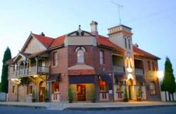 Abermain Hotel - Lightning Ridge Tourism 0