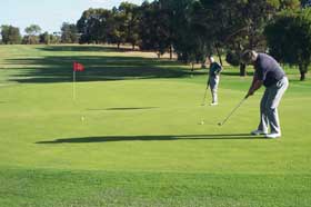 Waikerie Golf Club - Lightning Ridge Tourism 0