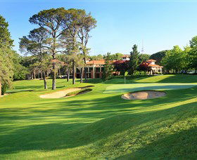 Royal Canberra Golf Club - Lightning Ridge Tourism 3