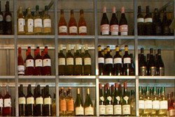 Bodega - Lightning Ridge Tourism 0