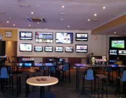 Tacking Point Tavern - Lightning Ridge Tourism 0