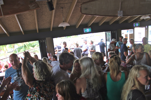Crescent Head Tavern - Lightning Ridge Tourism 1