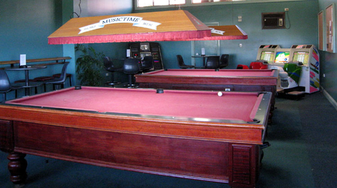 Mapleton Tavern - Lightning Ridge Tourism 2