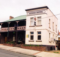 Minmi Hotel - Lightning Ridge Tourism