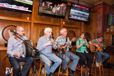 PJ Gallagher's Irish Pub Enfield - Lightning Ridge Tourism 1