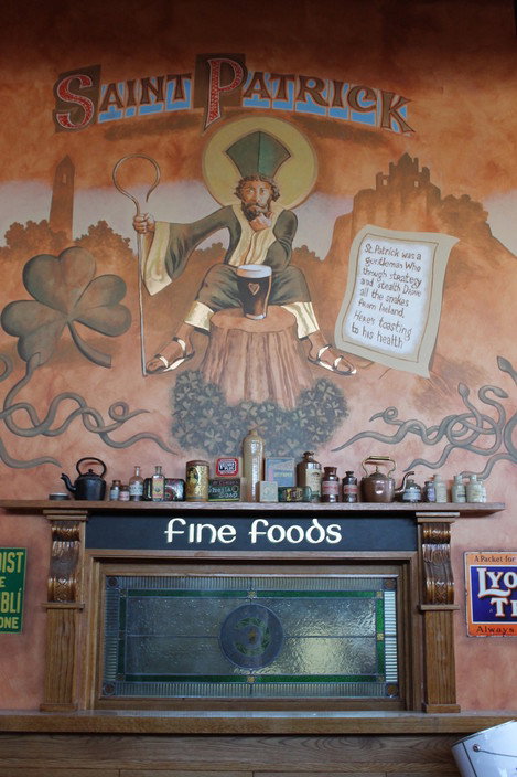 PJ Gallagher's Irish Pub Enfield - Lightning Ridge Tourism 4