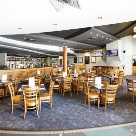 Pub Mooloolaba - Lightning Ridge Tourism 4