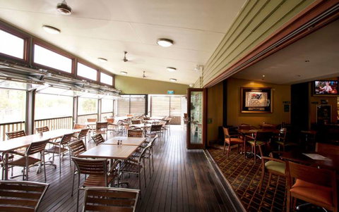 The Gem Hotel - Lightning Ridge Tourism 2