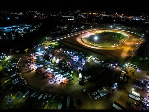 Valvoline Raceway's Opening Night - Lightning Ridge Tourism 0