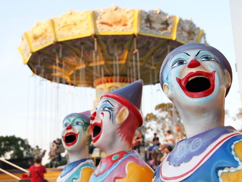 Campbelltown City Festival Of Fisher's Ghost - Lightning Ridge Tourism 0