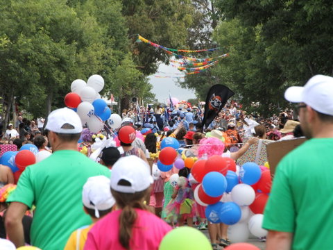 Campbelltown City Festival Of Fisher's Ghost - Lightning Ridge Tourism 1