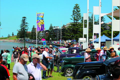 ChromeFest - Lightning Ridge Tourism 0