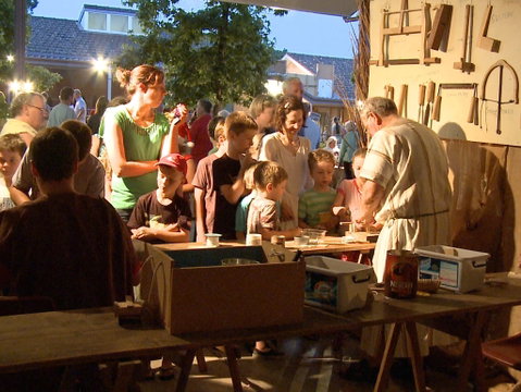 Come To Bethlehem - Lightning Ridge Tourism 2
