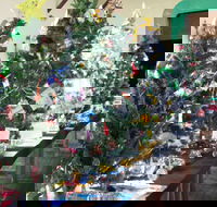 Mount Morgan Christmas Tree Festival - Lightning Ridge Tourism