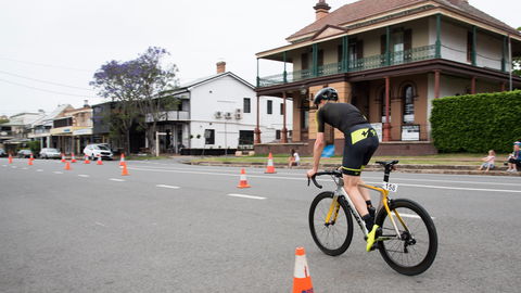 Quarry Mining Maitland Triathlon - Lightning Ridge Tourism 2