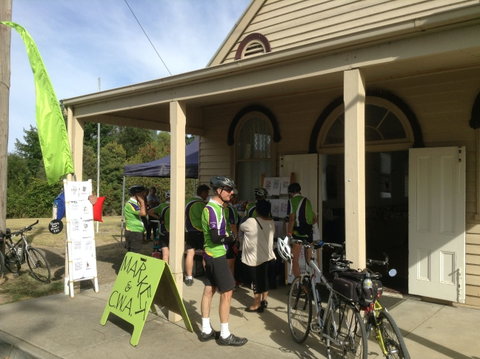 Yarck Country Market - Lightning Ridge Tourism 1