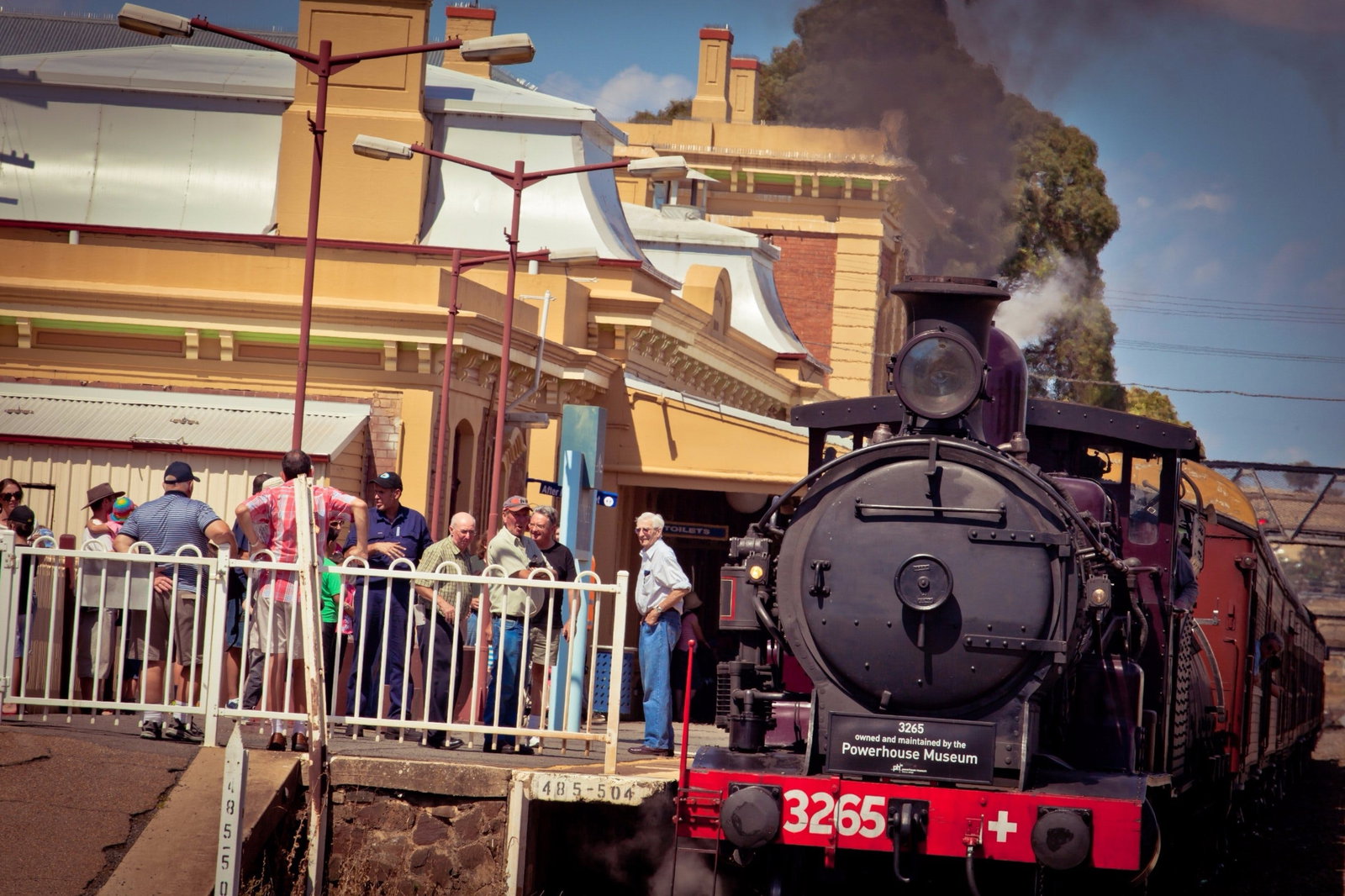 Buronga NSW Lightning Ridge Tourism