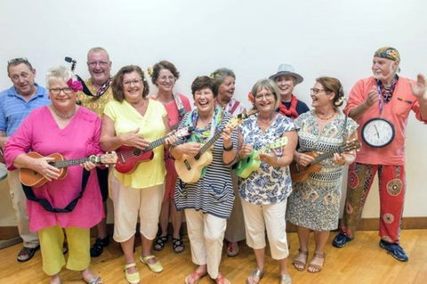 Yamba Ukes Jam Session - Lightning Ridge Tourism 0