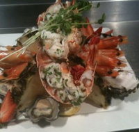 Mike's Grill  Bar - Lightning Ridge Tourism