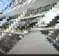 Ultra Broadbeach - Lightning Ridge Tourism