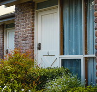 The Lodge by Haus - Lightning Ridge Tourism