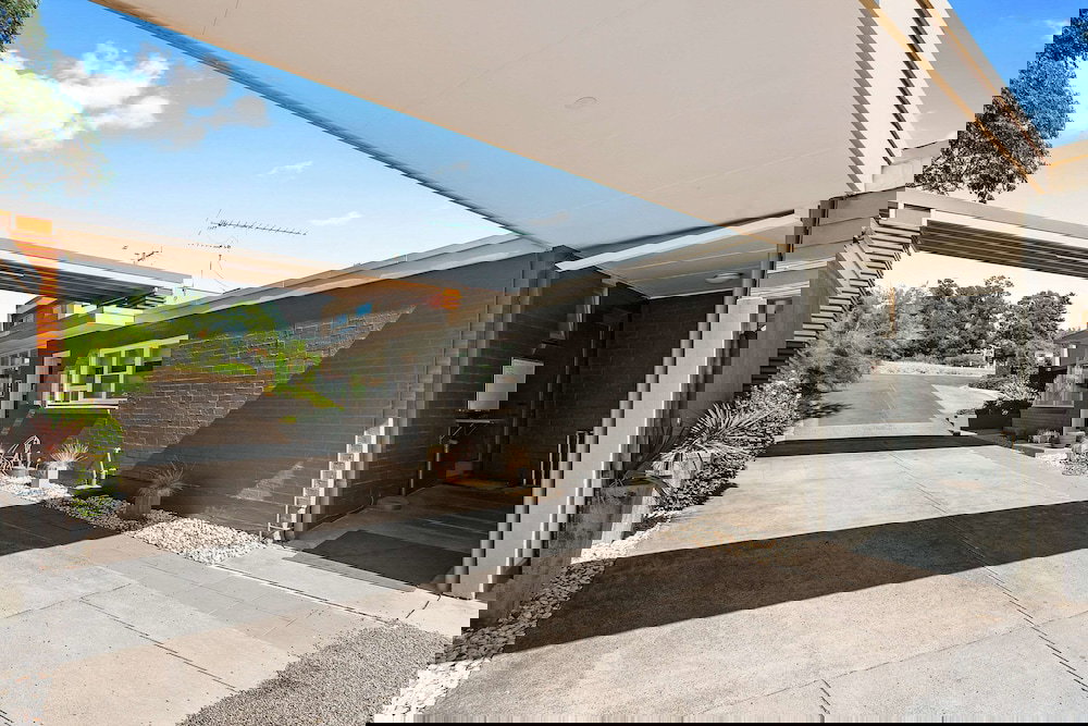  Lightning Ridge Tourism