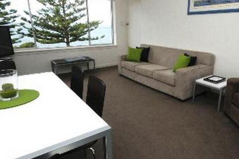 Southern Blue Apartments - Lightning Ridge Tourism 4