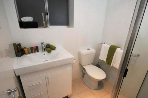 Southern Blue Apartments - Lightning Ridge Tourism 2