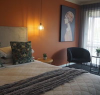 Alexandra Place - Lightning Ridge Tourism