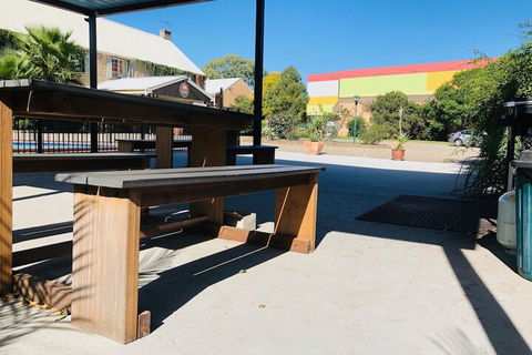 Campbelltown Colonial Motor Inn - Lightning Ridge Tourism 7